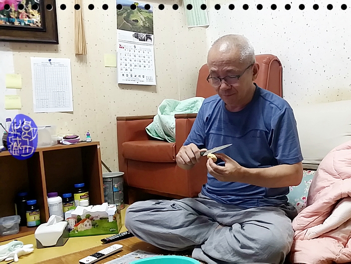 가을의 선물에 힘든 사람도 있다.