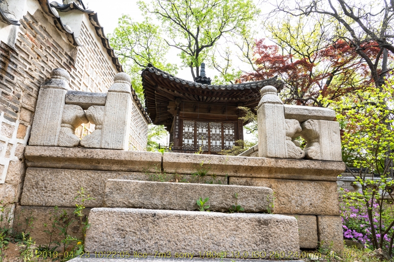 hu-20190501-50
