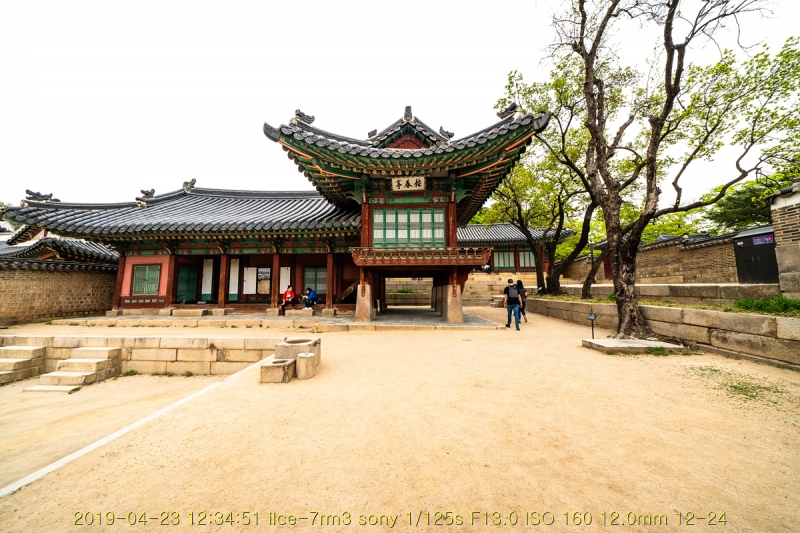 jo-20190430-41