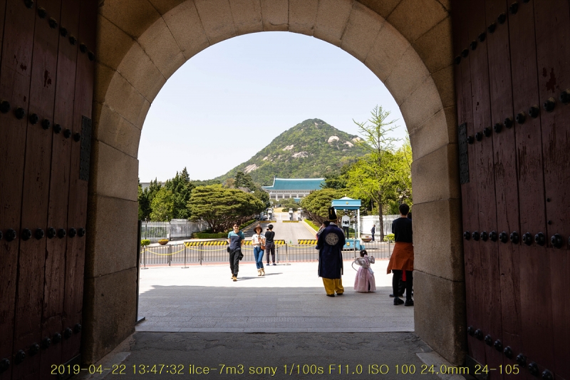 ju-20190429-73